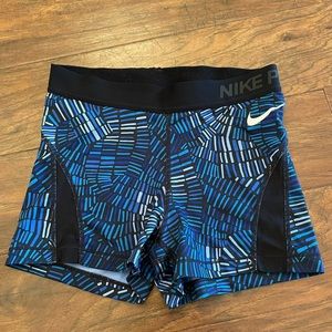 Women’s Nike Pro Shorts Size Small